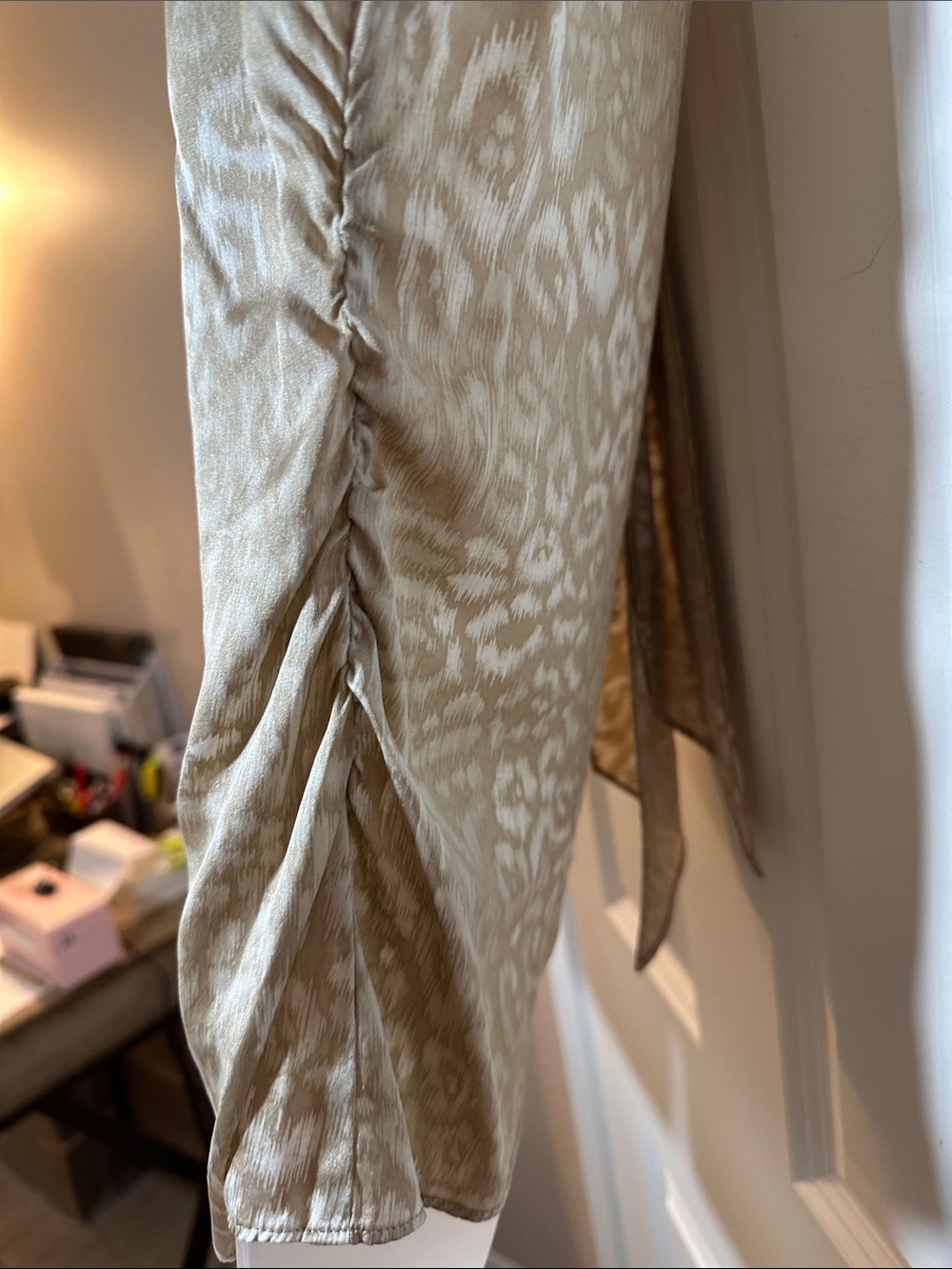 Ann Taylor Silk Beige Tie-Neck Cap Sleeve Blouse - Picture 7 of 9